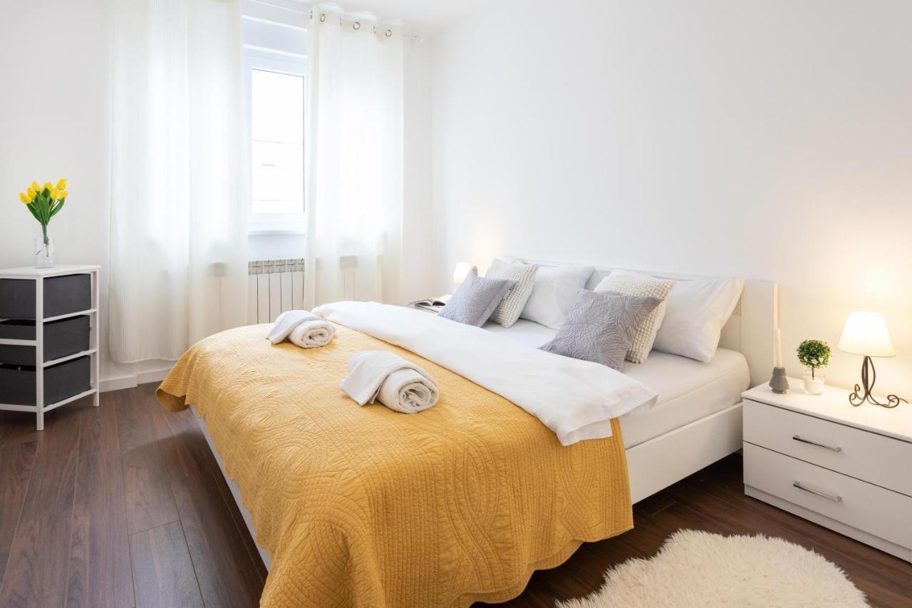 Sunny 2Bdr Apartment With A Balcony Zagreb Exteriör bild